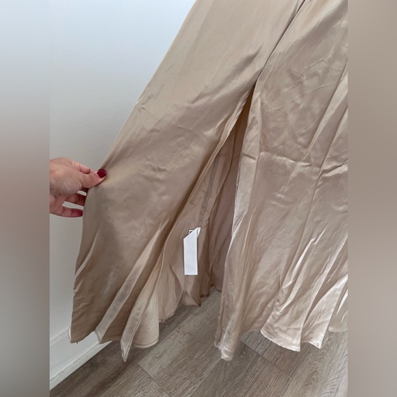 Longue robe champagne Zara - Picture 5 of 5